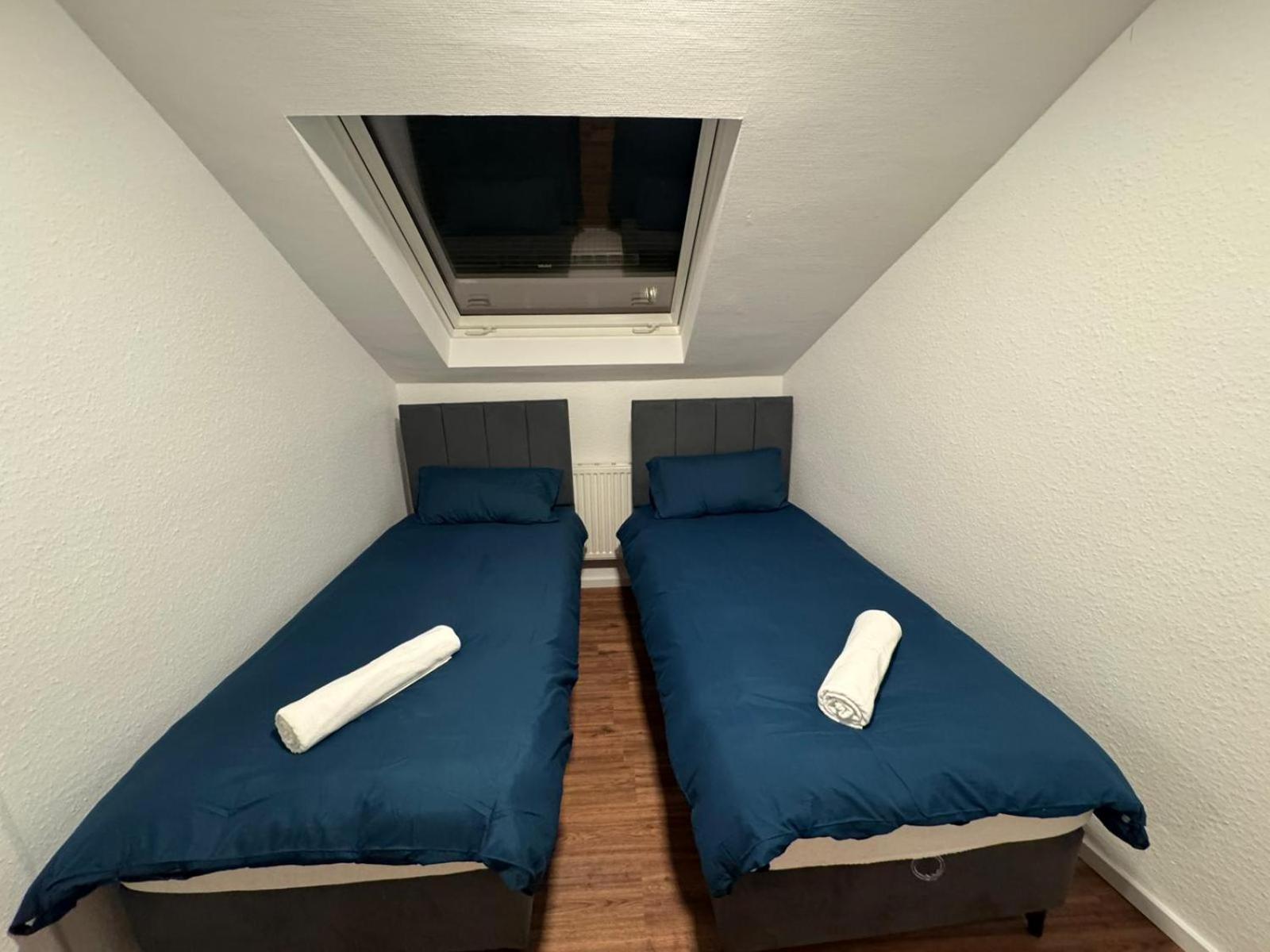 Apartment Apartments *
